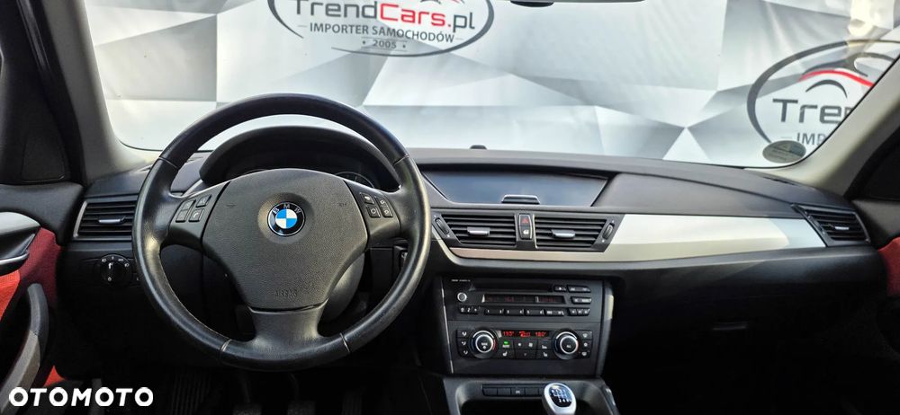 BMW X1 sDrive18i xLine - 21