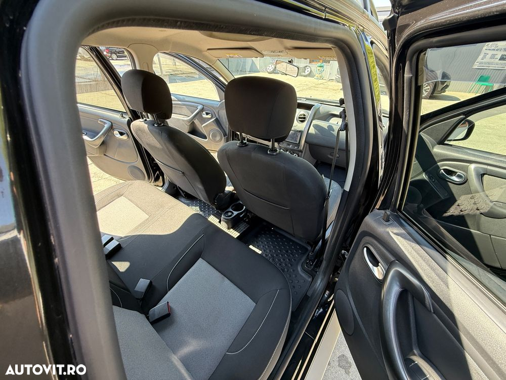 Dacia Duster 1.6 4x2 Laureate - 4