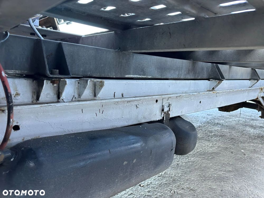 Mercedes-Benz Sprinter - 19