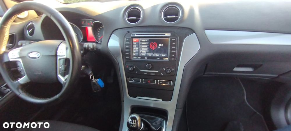 Ford Mondeo 2.0 TDCi ECOnetic Ambiente - 5