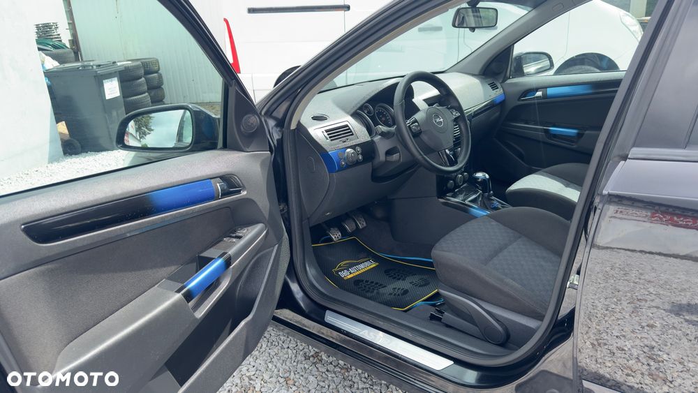 Opel Astra III 2.0 T Sport - 32