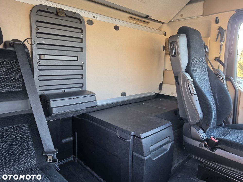 Mercedes-Benz Actros - 20