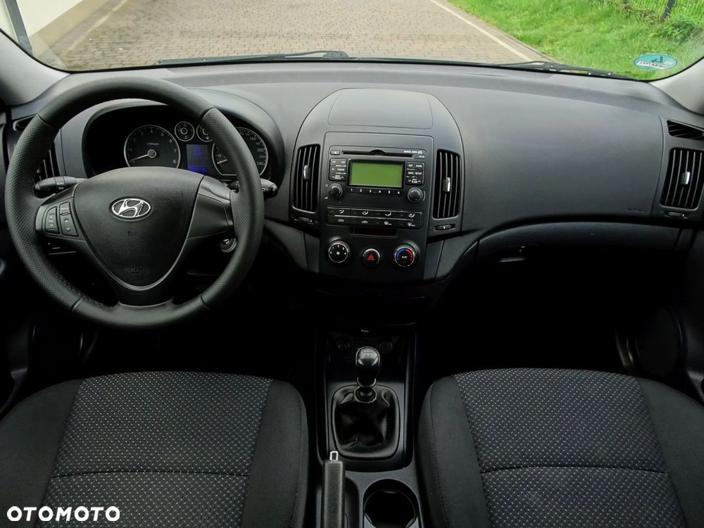 Hyundai i30 1.4 Base - 9