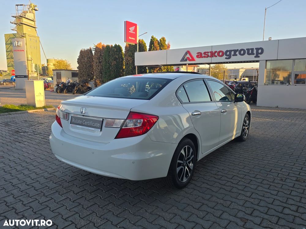 Honda Civic 1.8 MT ES - 4