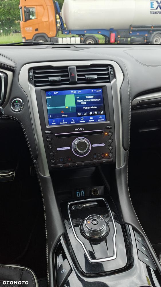 Ford Mondeo - 8