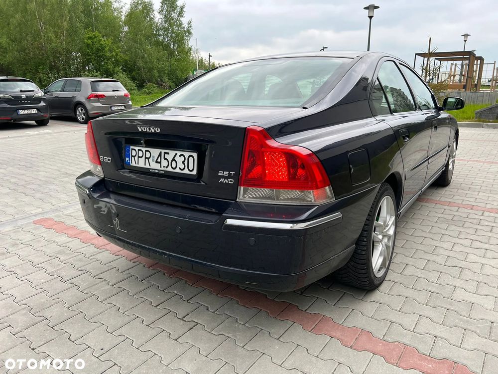 Volvo S60 2.5T AWD Rubin - 12