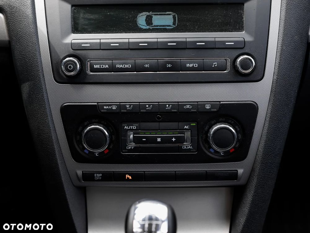 Skoda Octavia 1.8 TSI Ambiente - 17