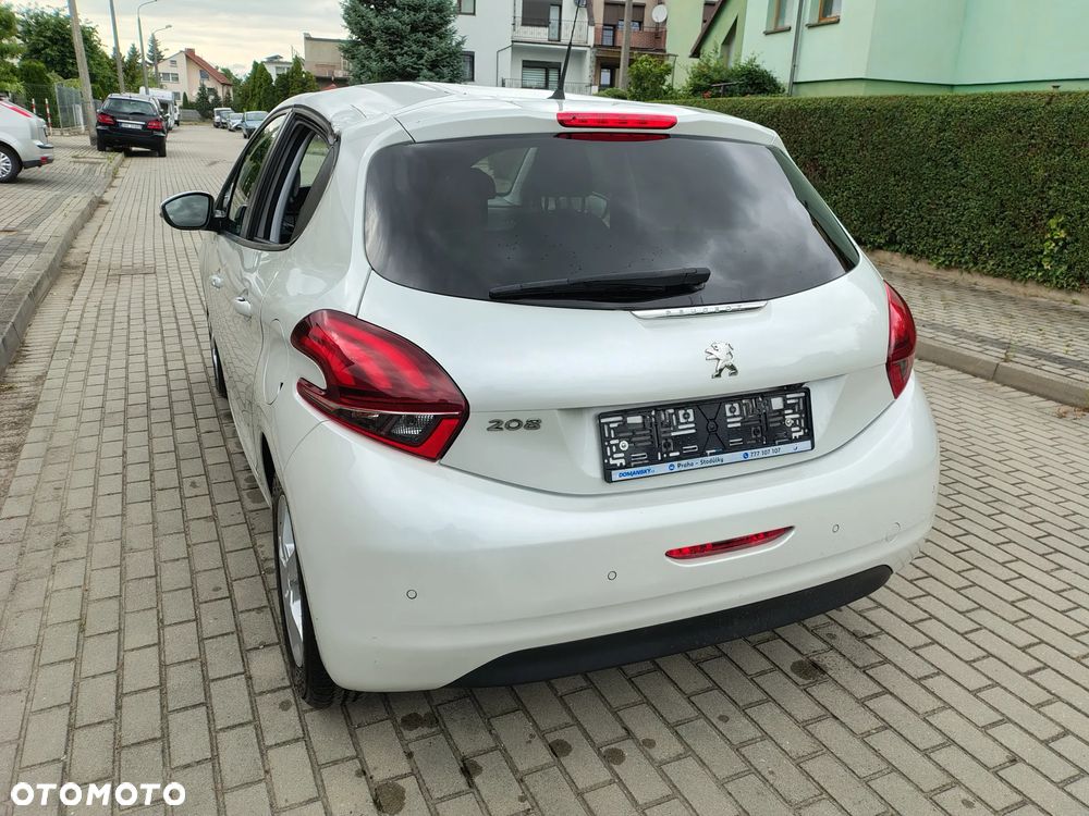 Peugeot 208 - 7