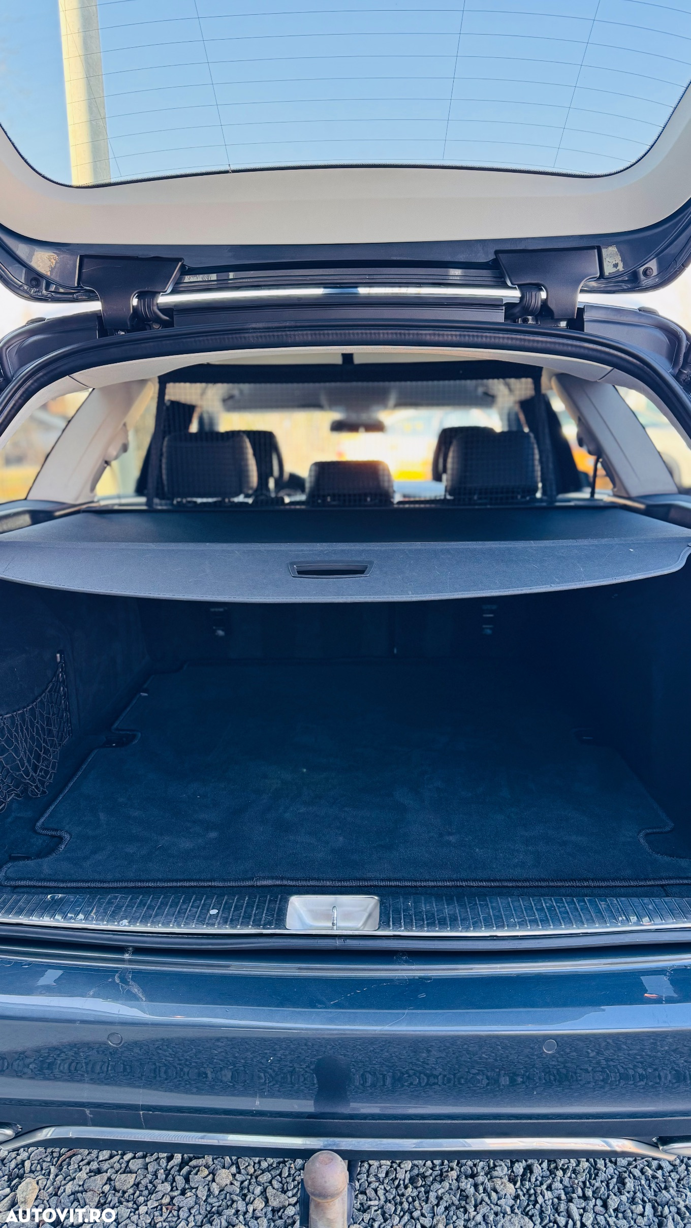 Mercedes-Benz E 220 T CDI DPF BlueEFFICIENCY 7G-TRONIC Avantgarde - 17