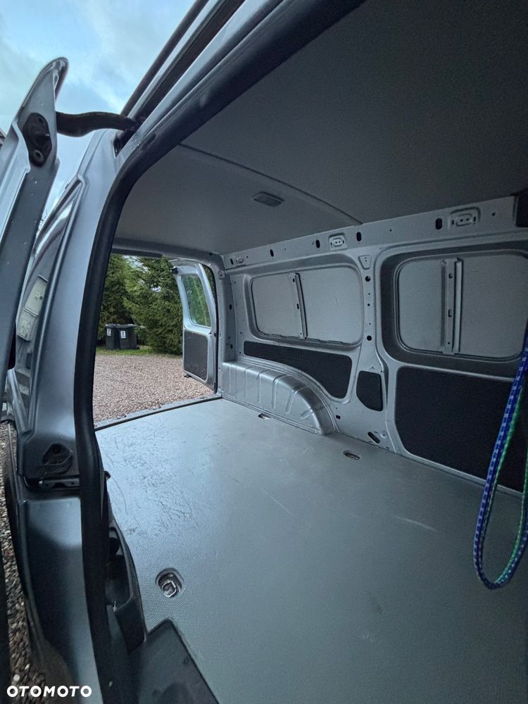Volkswagen Caddy - 5