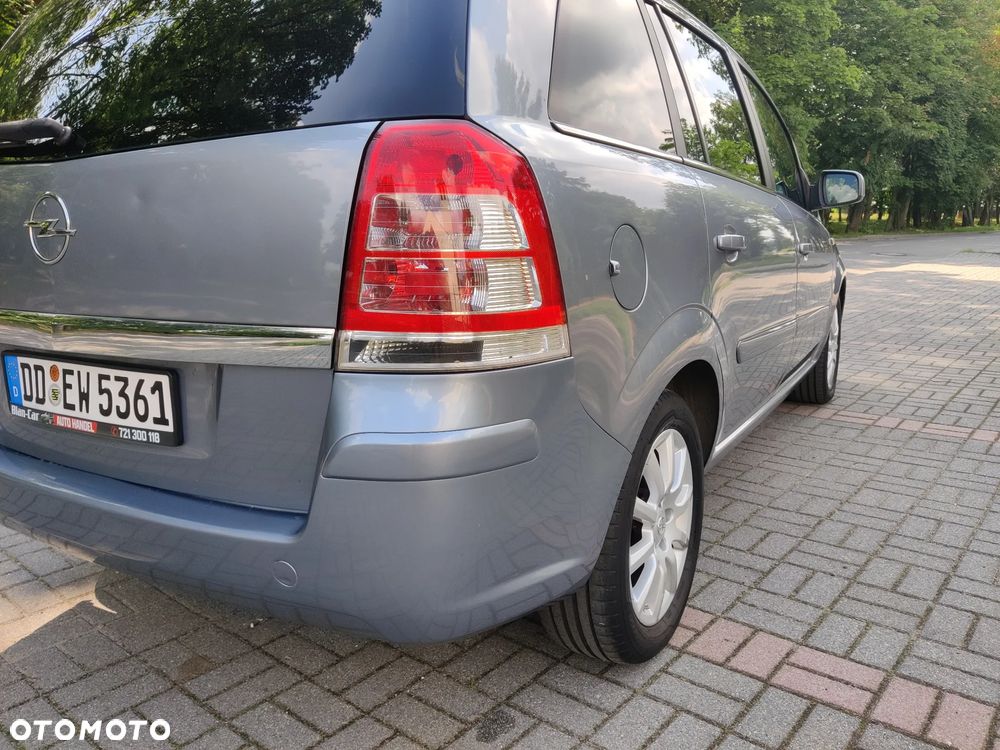 Opel Zafira 1.8 Design Edition - 12
