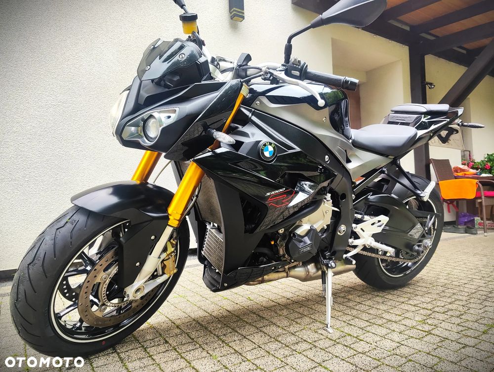 BMW S - 20