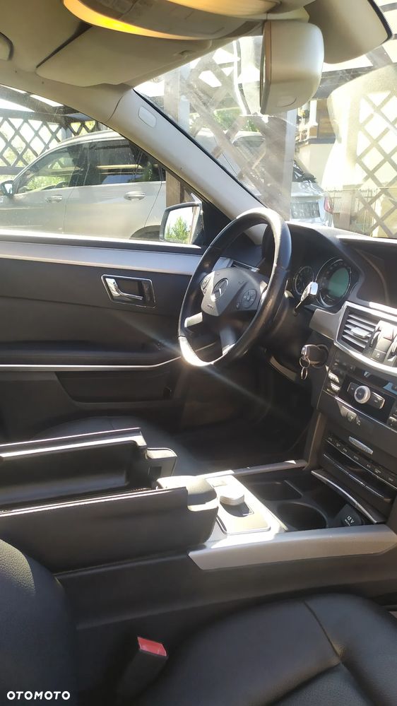 Mercedes-Benz Klasa E 350 CDI BlueEff - 20