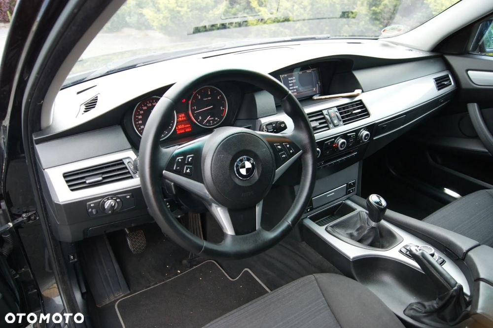 BMW Seria 5 525d Edition Lifestyle - 6