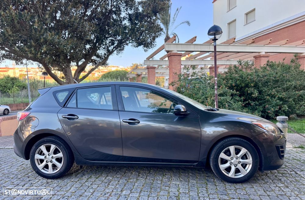 Mazda 3 Hatchback MZ-CD 1.6 Exclusive Plus Cin./Beje - 5