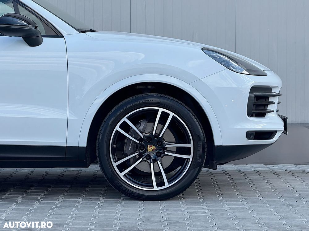 Porsche Cayenne Tiptronic S Platinum Edition - 11