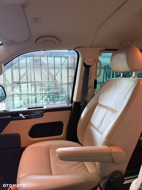 Volkswagen Multivan - 7