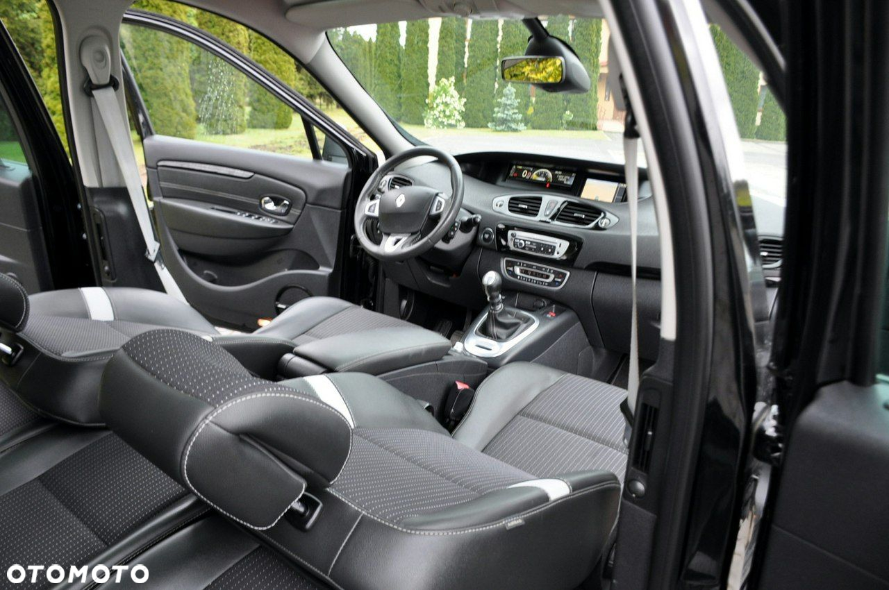 Renault Scenic - 26