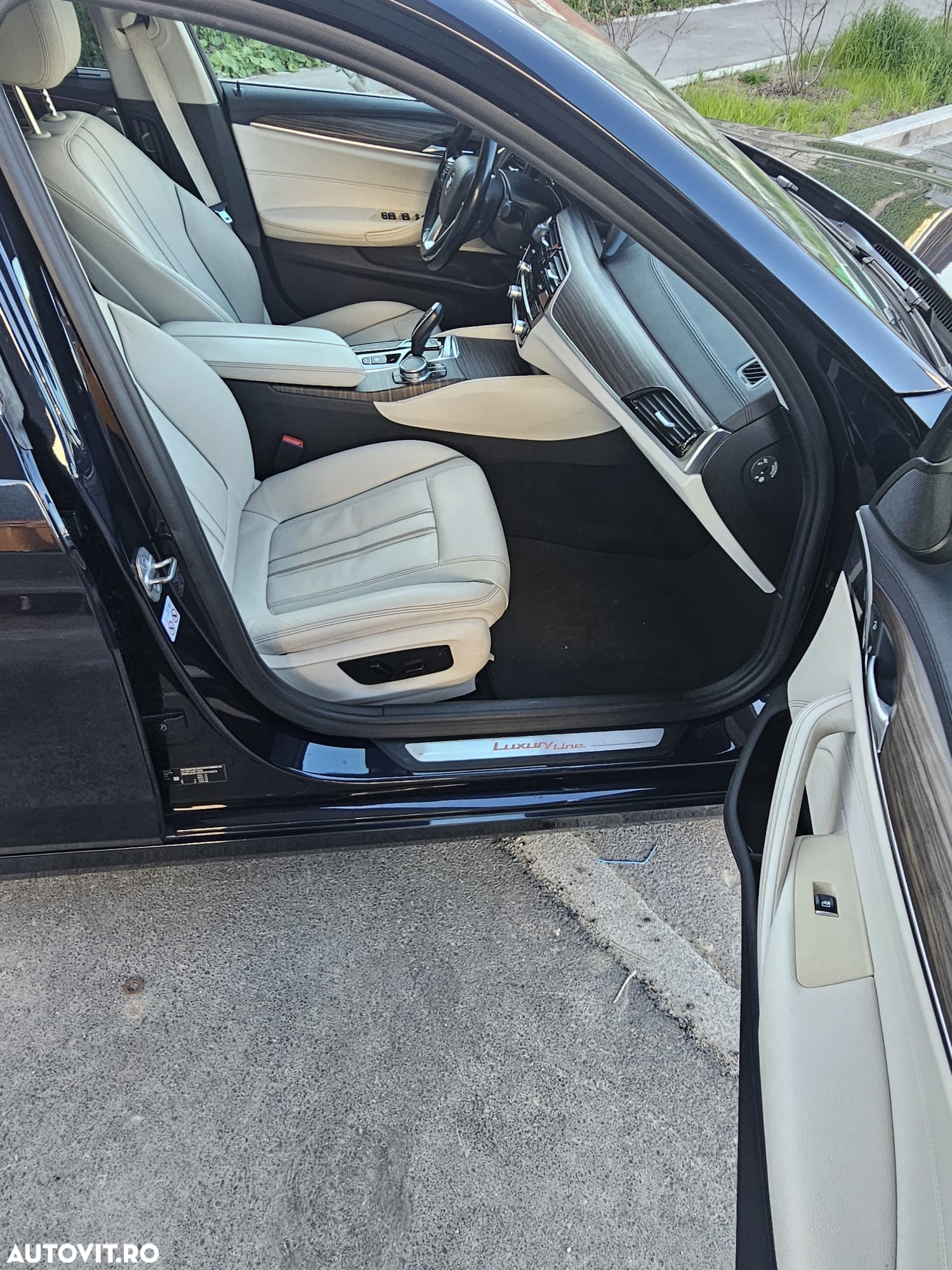 BMW Seria 5 530d AT - 12
