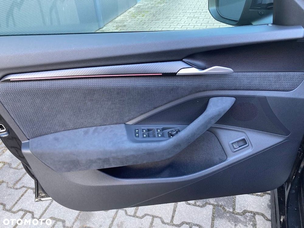 Skoda Superb 2.0 TDI SCR 4x4 Sportline DSG - 11