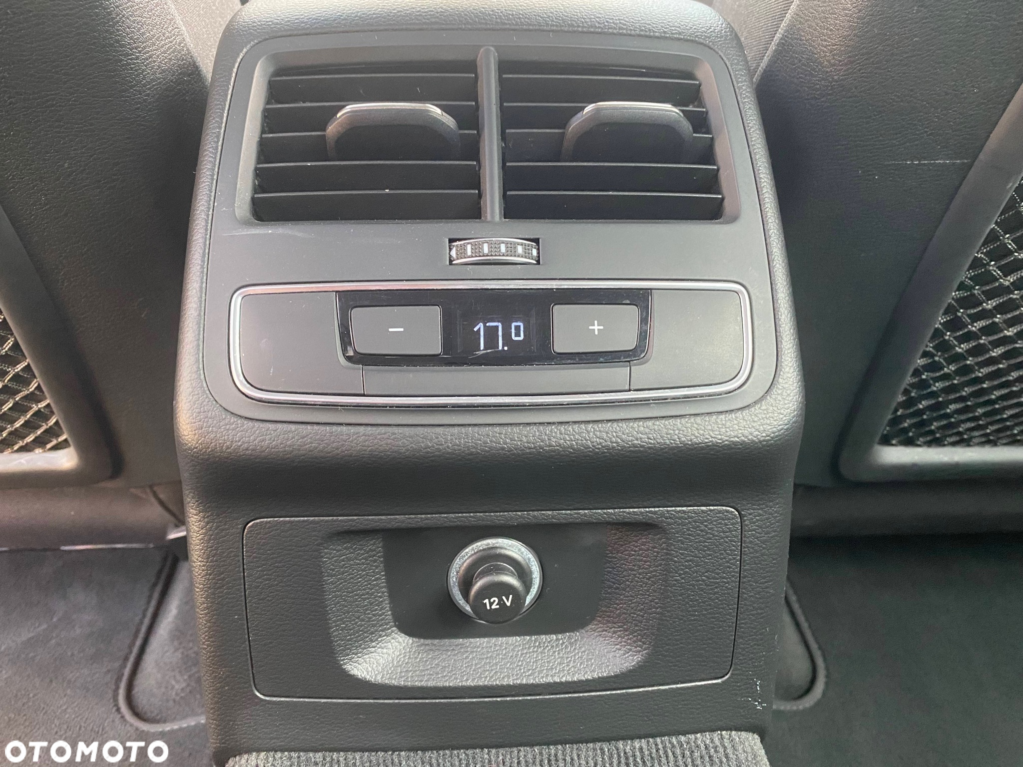 Audi A4 2.0 TDI S tronic - 29