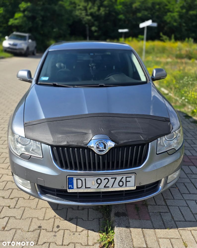Skoda Superb 2.0 TDI DPF Elegance - 2