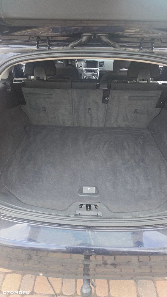 Volvo V60 D2 Ocean Race - 16