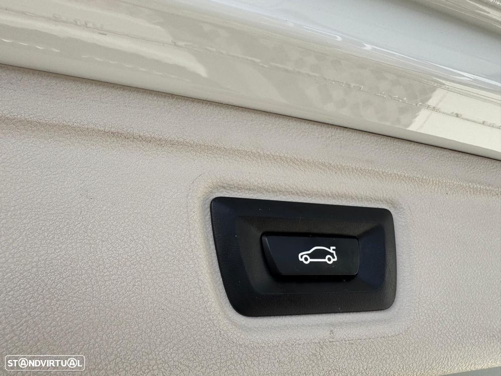 BMW 320 d Auto - 16