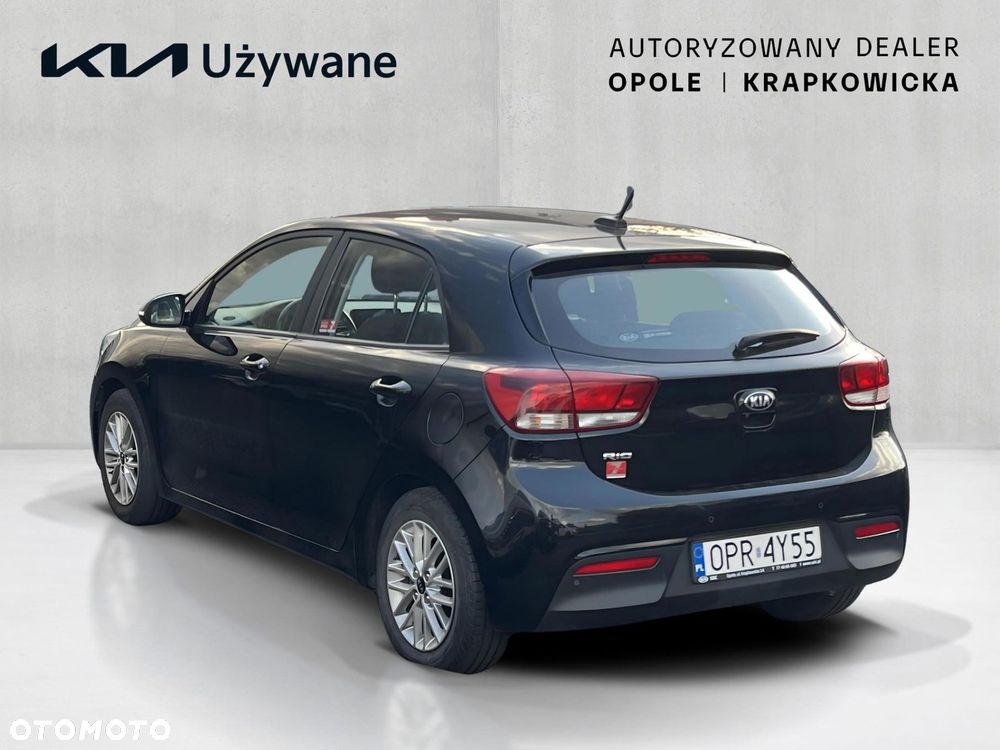 Kia Rio 1.2 L - 3
