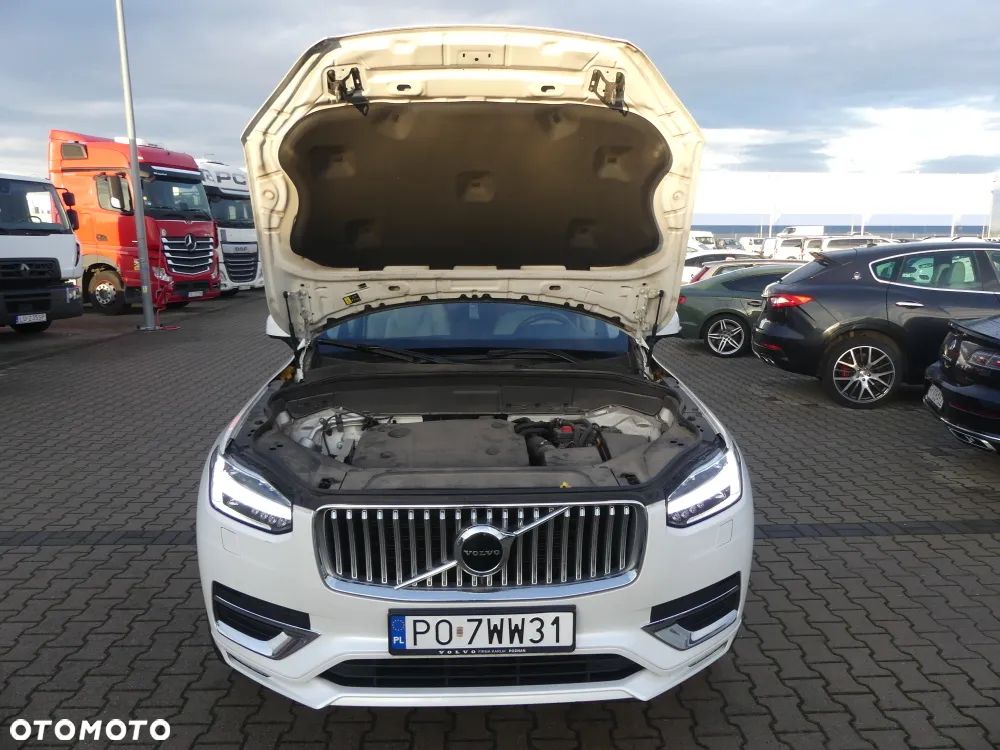 Volvo XC 90 - 3