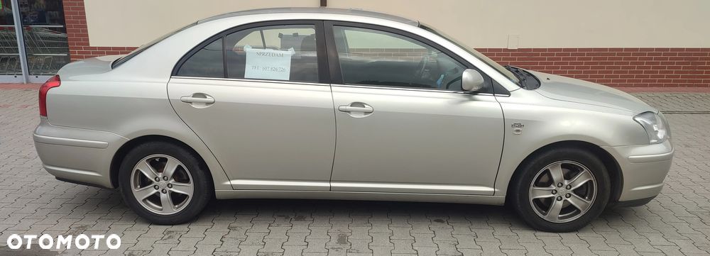 Toyota Avensis - 7