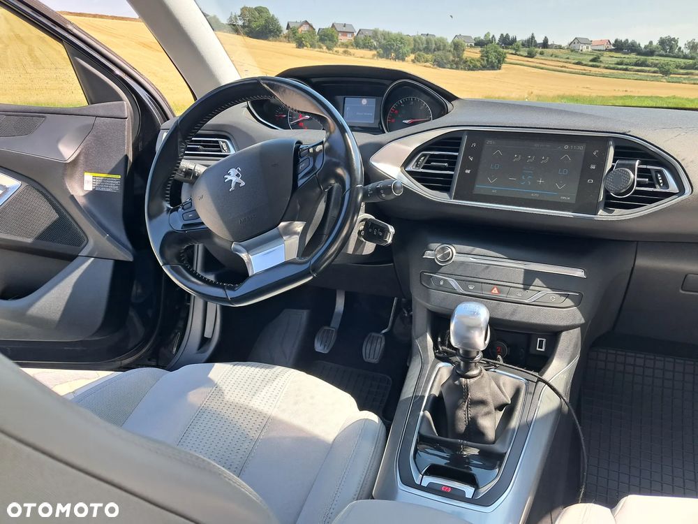 Peugeot 308 - 10