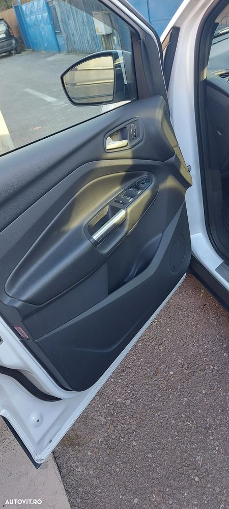 Ford Kuga 2.0 TDCi 4WD Titanium - 18