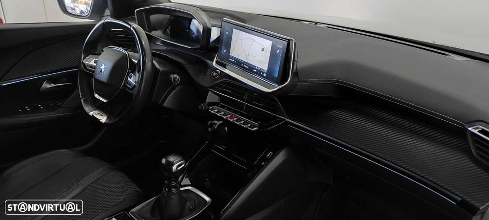 Peugeot 2008 1.2 PureTech GT - 8