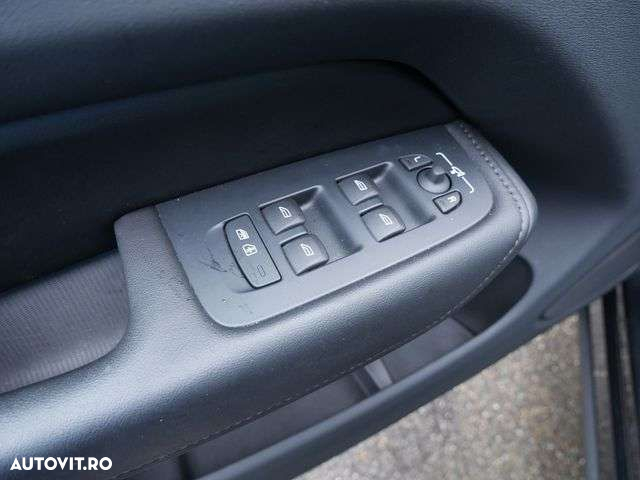 Volvo XC 60 - 6