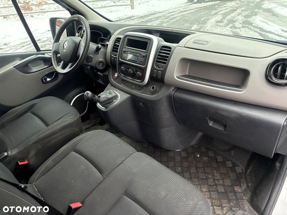 Renault Trafic - 12