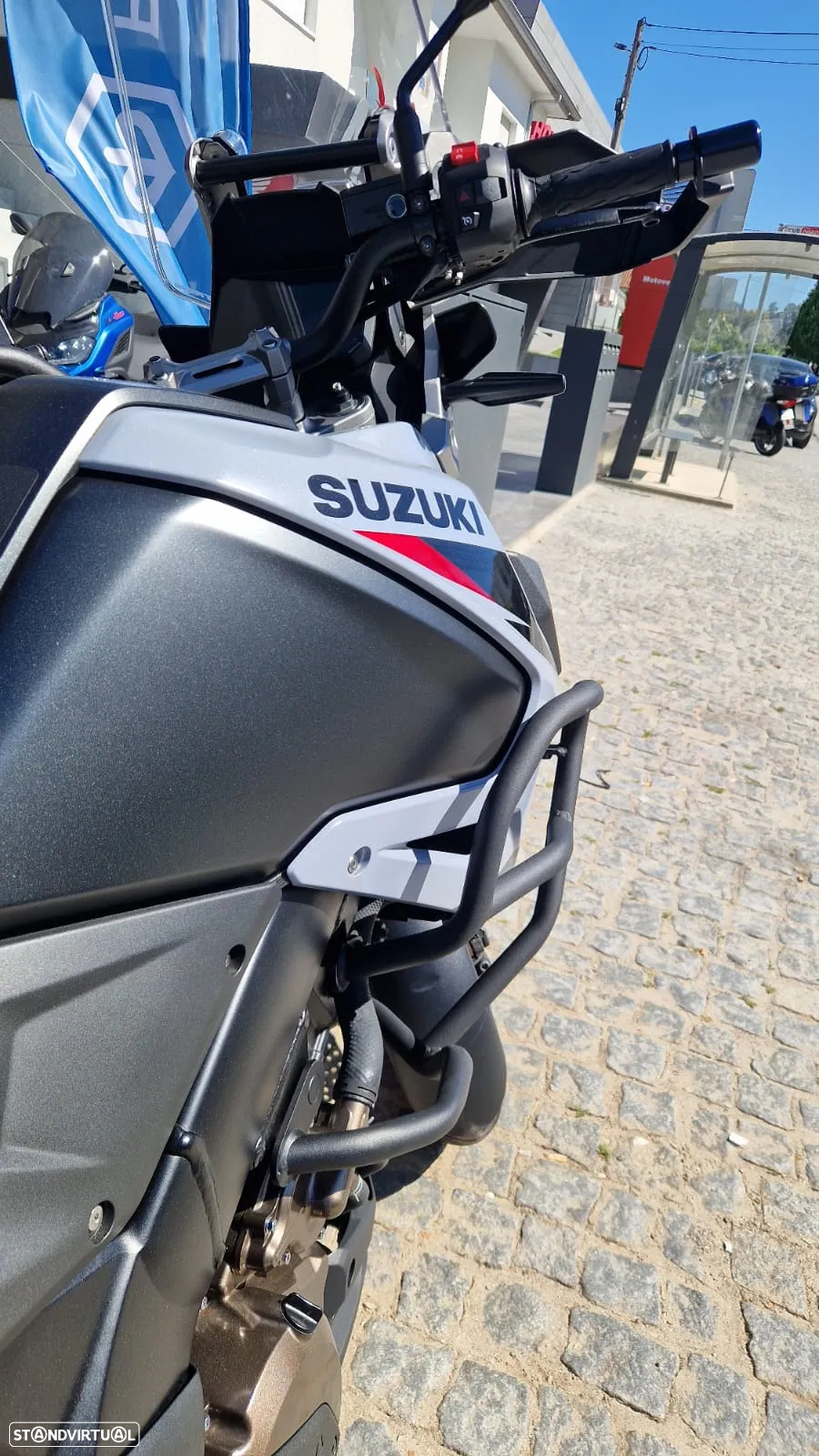 Suzuki DL - 4