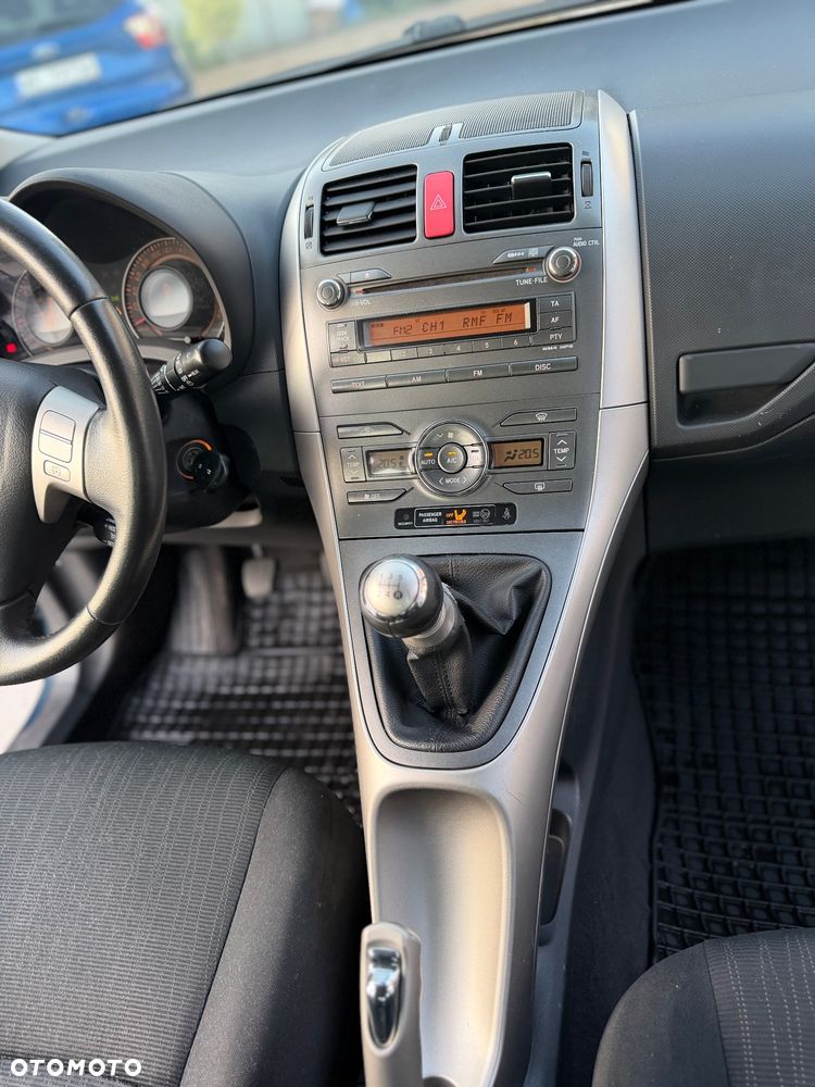 Toyota Auris 1.6 VVT-i Sol - 16