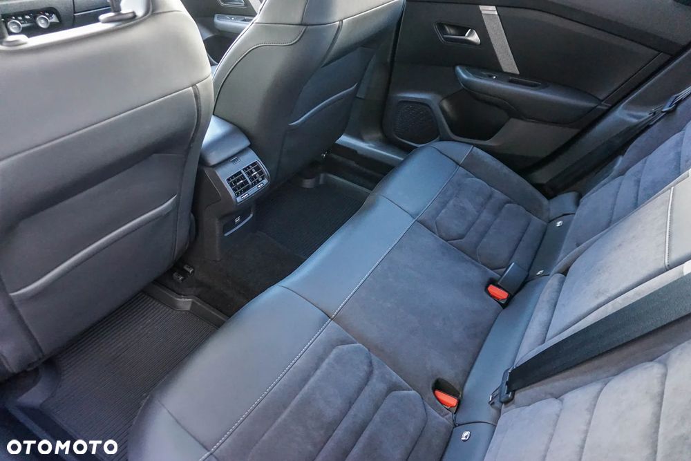 Citroën C4 1.2 PureTech Max S&S EAT8 - 27
