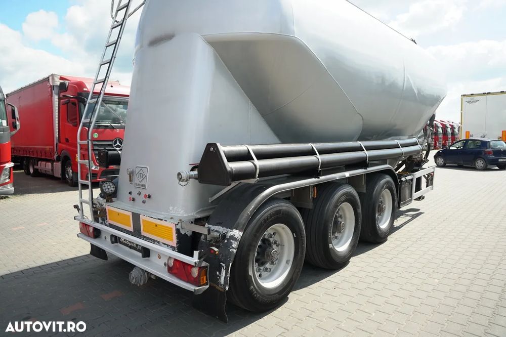 Feldbinder REMORCA CIMENT / 3 CAMERĂ / 36.000 L / SILOC / PENTRU MATERIALE VRAC / JANTE DIN ALIAJ - 13