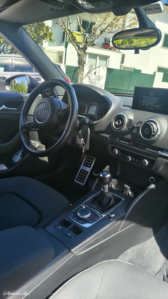 Audi A3 Cabrio 1.6 TDi Sport - 6