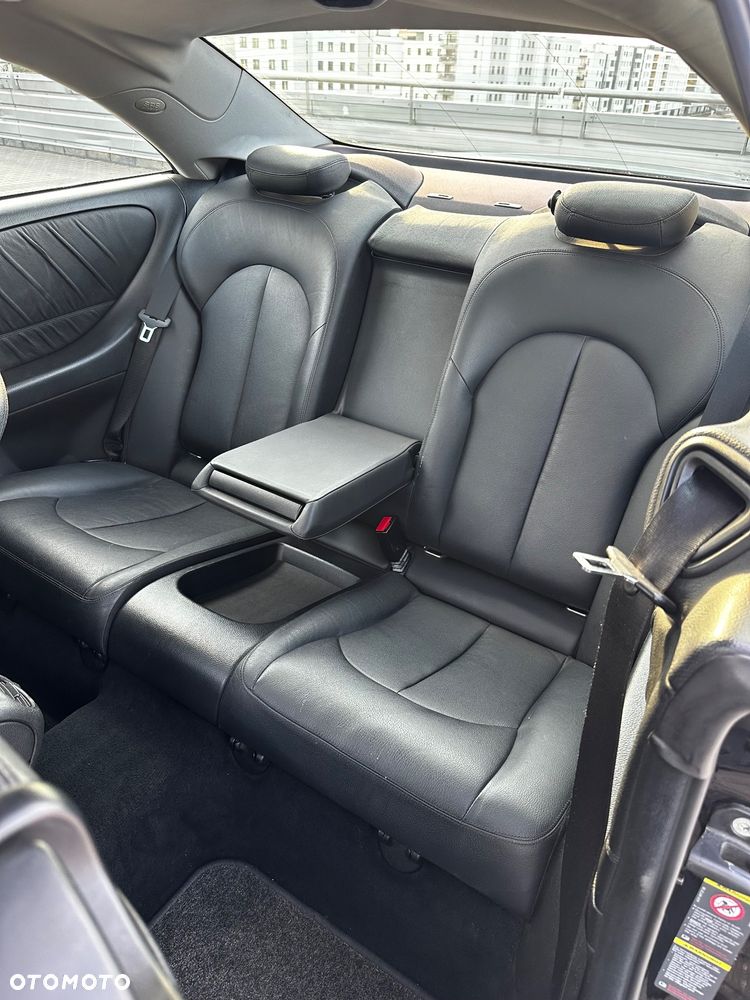 Mercedes-Benz CLK - 18