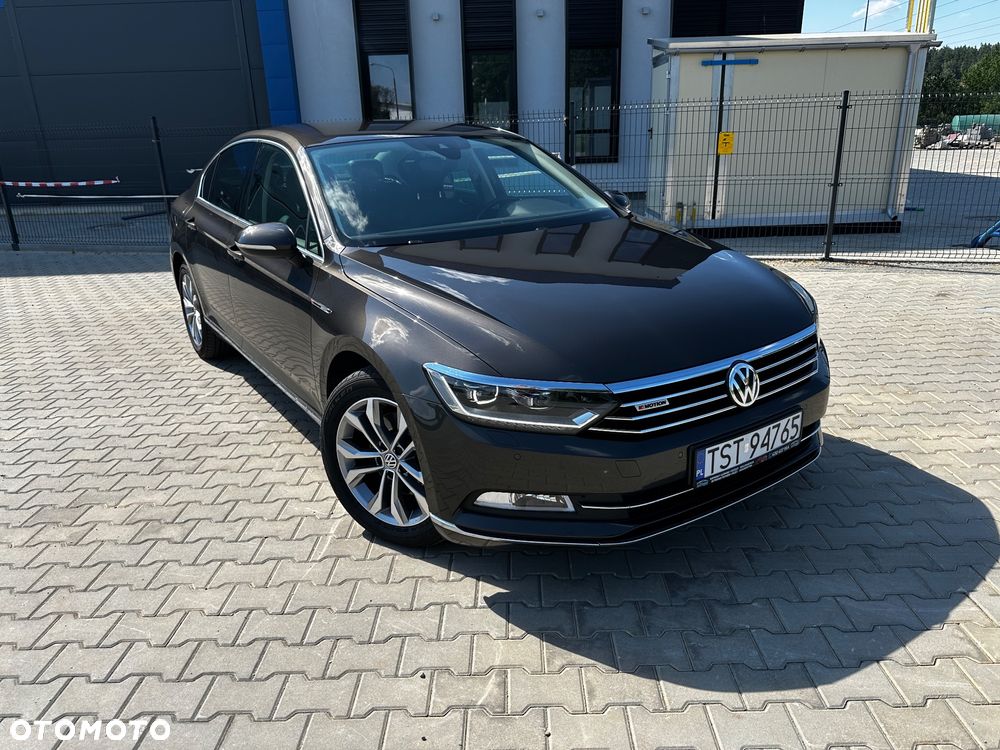 Volkswagen Passat 2.0 TDI SCR 4Mot DSG Highline - 2