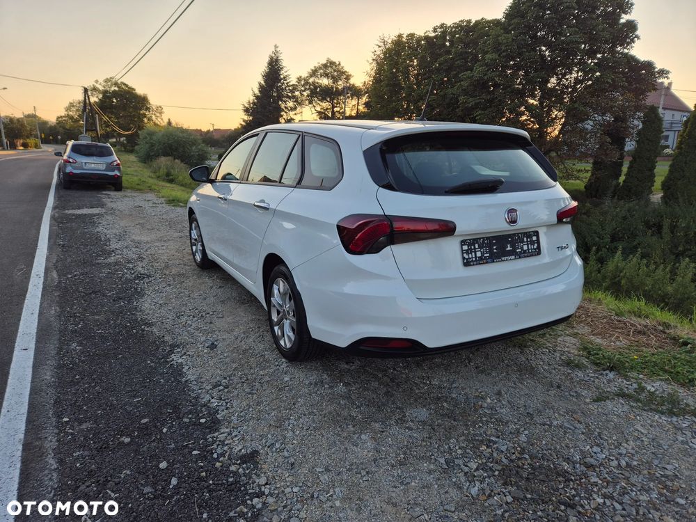 Fiat Tipo 1.4 16v Easy EU6d - 9