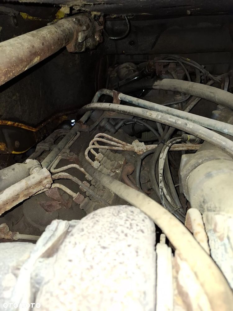 Mercedes-Benz SK 2527 - 17