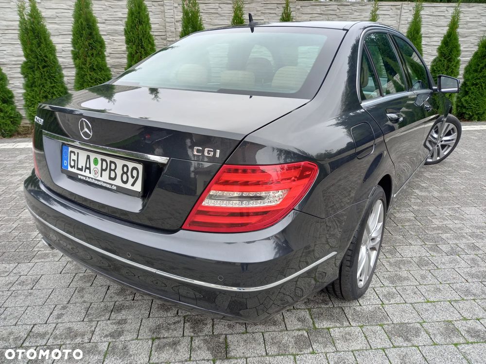Mercedes-Benz Klasa C 250 CGI Automatik BlueEFFICIENCY Avantgarde - 8