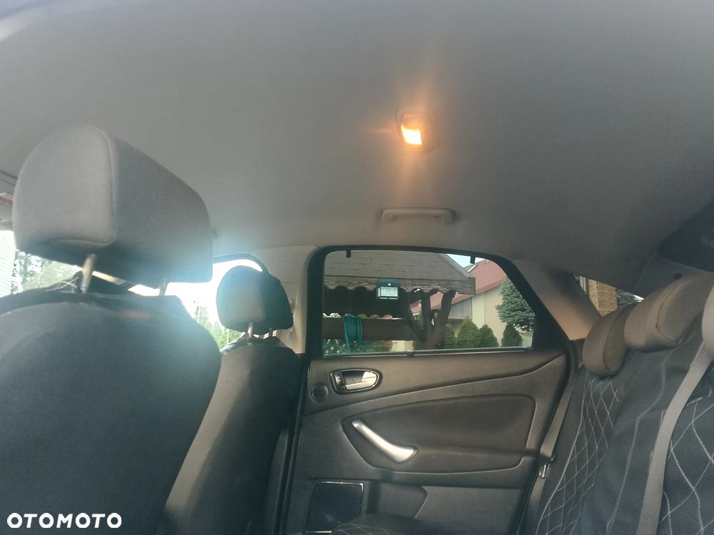 Ford Mondeo 1.8 TDCi Silver X - 20