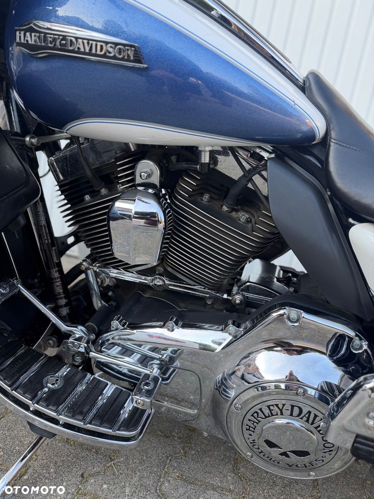 Harley-Davidson Touring Street Glide - 15