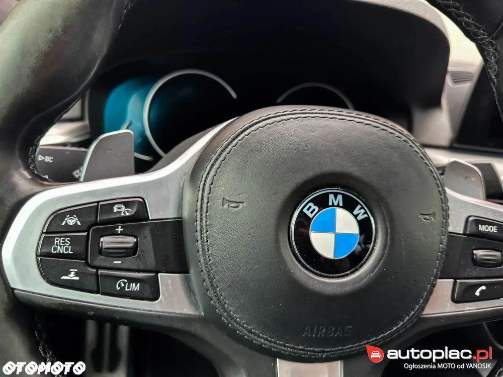 BMW Seria 5 520d M Sport sport - 32