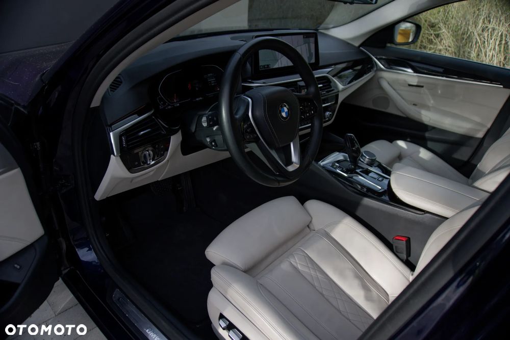 BMW Seria 5 520d xDrive - 19